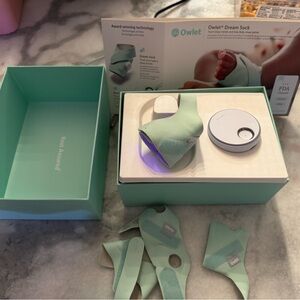 Owlet Dream Sock Baby Monitor in Mint Green
